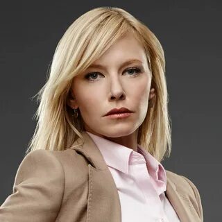 Pictures of Kelli Giddish