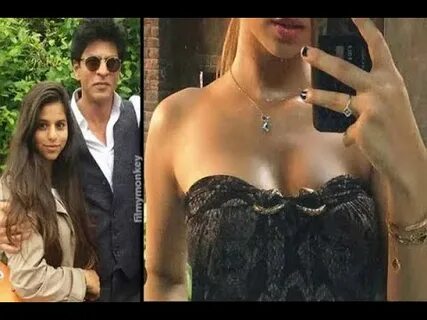 Suhana Khan's new mirror selfie goes viral, ATM card stuffed