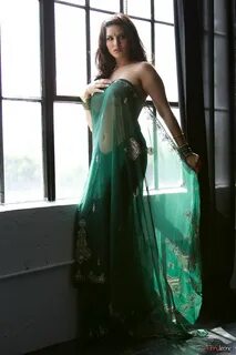 Sunny Leone Green saree (11) Sunny Fnatic Flickr