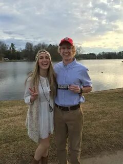 Forest Gump and Jenny couples costume Cute halloween costume