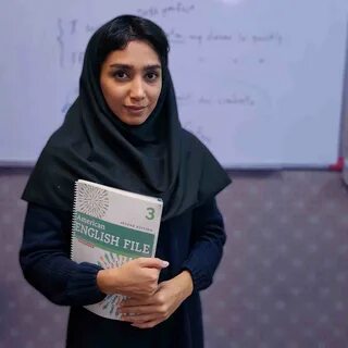 خانم منصوره احمدیان - آموزشگاه زبان خارجی راه پویندگان