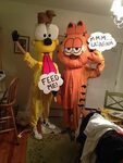 Garfield and Odie homemade costumes Garfield halloween, Hall