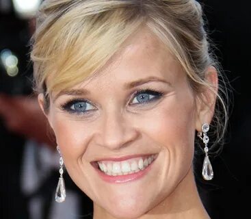 Reese Witherspoon - Height, Weight, Bra Size, Measurements &