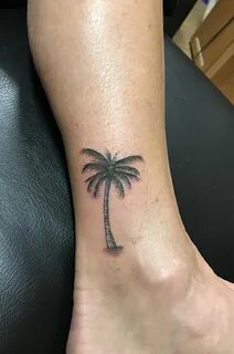 Palm Tree Tattoo Small 2022 at tattoo - beta.medstartr.com
