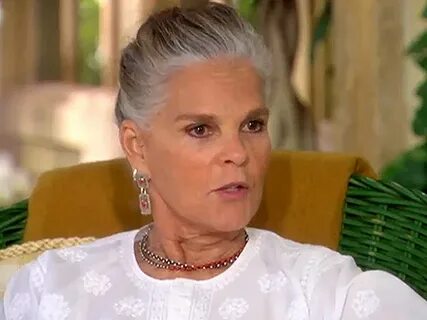 Ali MacGraw-picture - Blogs & Forums