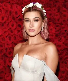 Hailey Bieber at MET Gala 2018