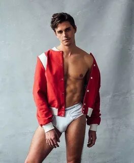 Who's hotter: Antoni Porowski or Trace Lehnhoff? BananaGuide