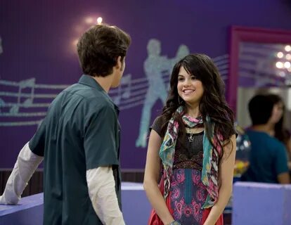 Picture of Daniel Samonas in Wizards of Waverly Place (Seaso