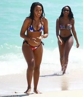 Angela Simmons shows off her curvaceous figure in Patriotic 