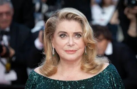 Catherine Deneuve / Who's Catherine Deneuve? Wiki: Daughter,