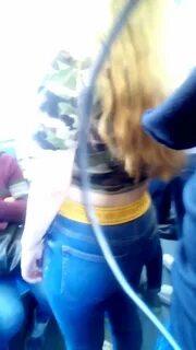 Morrita rubia buenota en el metro de Monterrey - 22 Pics xHa