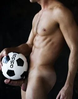 ADONIS NARCISSUS: MEN WITH BALLS