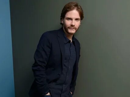 Daniel Bruhl Wallpapers High Quality Download Free