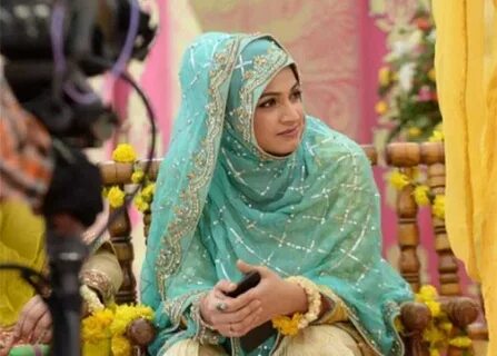 Noor Bukhari answers to the rumours of her marrying Bushra M