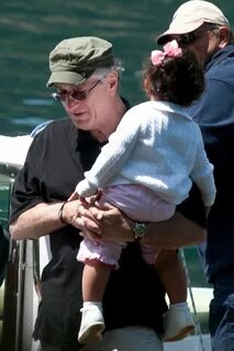 Robert De Niro Steps Out For Rare Outing With 3 Of His Child