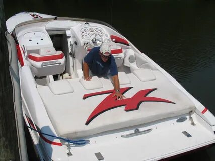 Donzi ZX - My first high performance boat. High performance 