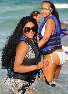 Lil' Kim & Lisa Raye Kickin' It In Miami - Media Outrage