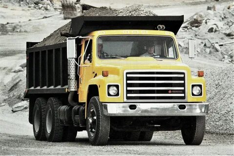 1986 International Medium S-Series Dump Truck Propaganda & A