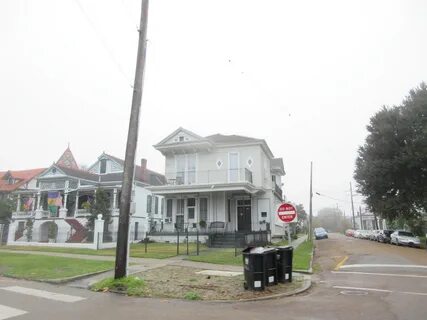 File:Esplanade Avenue New Orleans, 7th Ward side, Jan 2020 0