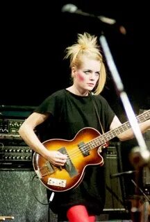 Tina Weymouth of Talking Heads on-stage looks from the 80′s 