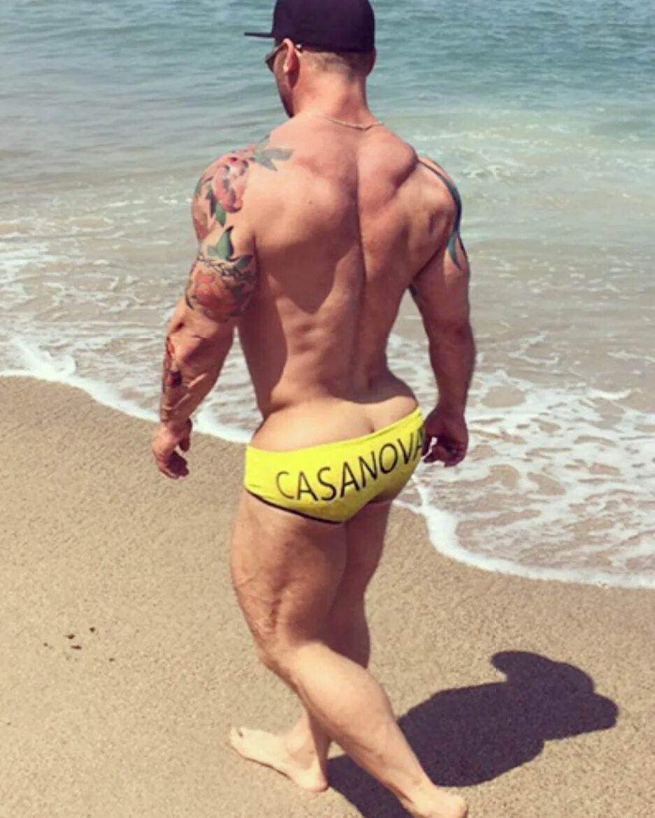 Scott Cullens в Instagram: "Happiness = honeymoon, sun, beach, sand, p...