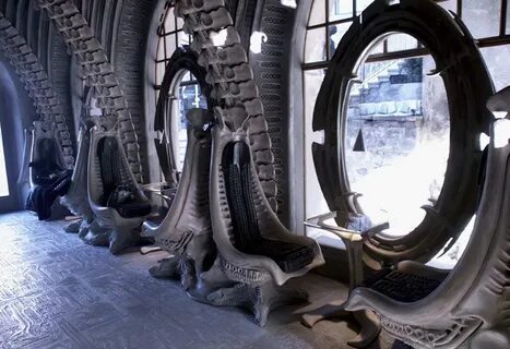 The H.R. Giger Bar - From Aliens to Alabama Slammers - Unfin