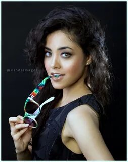Pictures of Yasmine Al-Bustami - Pictures Of Celebrities