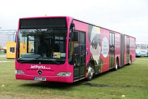 File:Manchester Airport bus (BX07 NMF), Showbus 2010.jpg - W