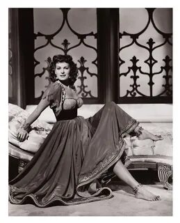 Maureen O'Hara's Feet wikiFeet