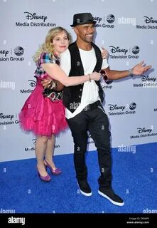 Kirsten vangsness and shemar moore hi-res stock photography 