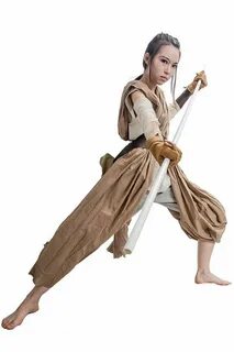How to Make Your Own Star Wars Rey Costume Rey star wars cos