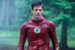 Grant Gustin Responds to Body Shamers After The Flash Costum