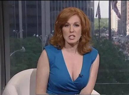 Fox business news reporter! Busty Liz Claman!! : Request Mat