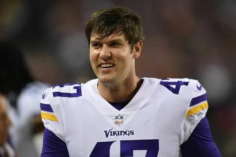 The Vikings' long snapper lost his pinkie tip and STILL play