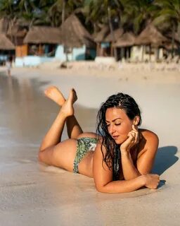 Tenille Dashwood's Feet wikiFeet