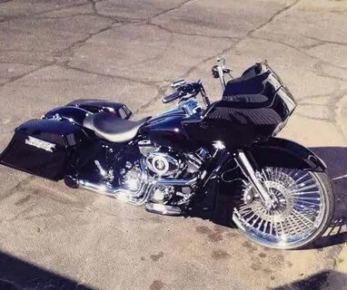 Great Street Glide with our Chrome Big Fatty Wheel!! #SMT #C