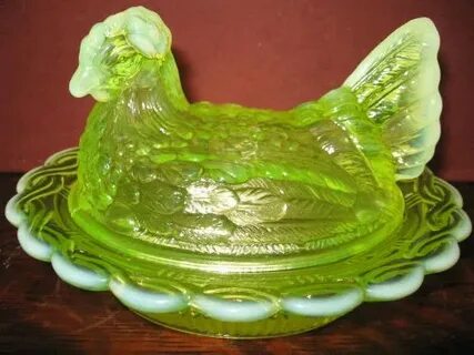Vaseline opalescent glass hen chicken on nest basket dish ro