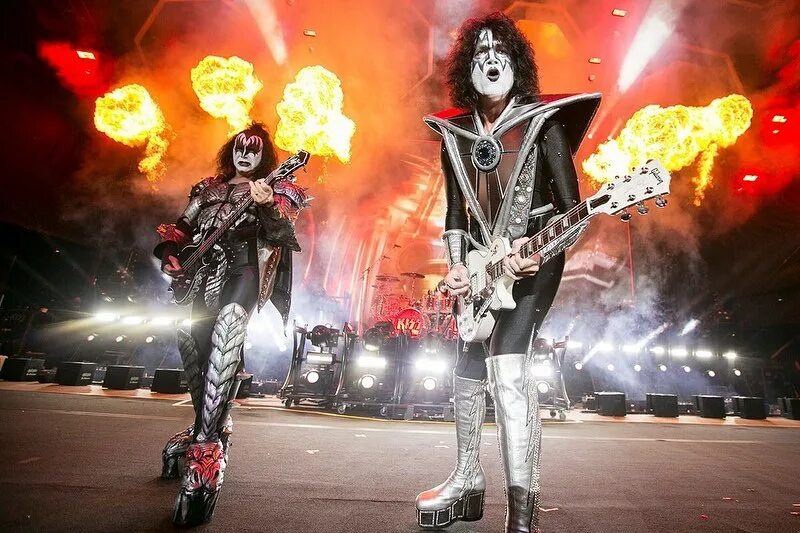 Consequence в Instagram: "KISS resumed their "End of the Road&quo...