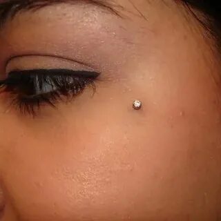 Best Dermal/Chest Eyebrows Navel/Belly Button Piercing In De