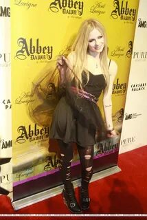 AVRILMIDIA.com Galeria de Fotos Avril Lavigne - Avril Lavign