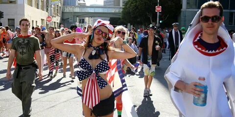 Bay to Breakers - San Francisco, California - Running