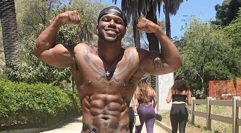 Milan Christopher, è nudo social per l'hip-hop star gay - fo