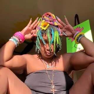 Universallovvvve - YouTube