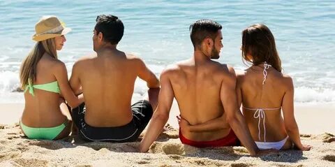 Swingers disfrutando en la playa - Telegraph