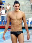 Real Guys In Speedos: Smile