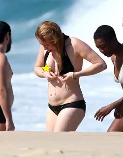 OITNB Star Natasha Lyonne Loses Her Bikini Top Hollywood mov