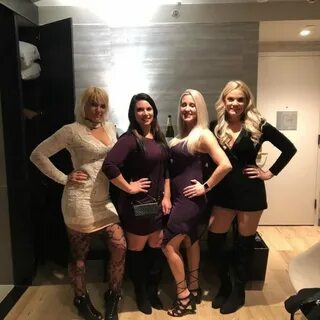 Ashley Martson on a Girls Trip with Friends - The Hollywood 