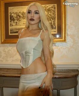 Ava Max Nude & Sexy Collection (275 Photos) .