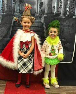 Cindy Lou Hoo and the Grinch. Best kids costume. Sibling cos