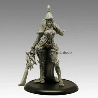 1:32 Scale Fantasy Warrior Figure Model Unpainted Resin Gara
